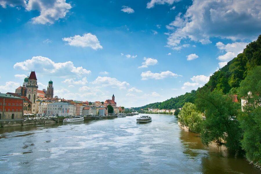 Passau: City Highlights Guided Walking Tour - Food, museums, and ice cream advice