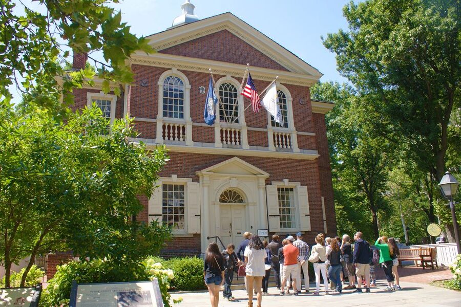 Philadelphia: History, Highlights & Revolution Walking Tour - Independence Mall and the buildings that shaped a country
