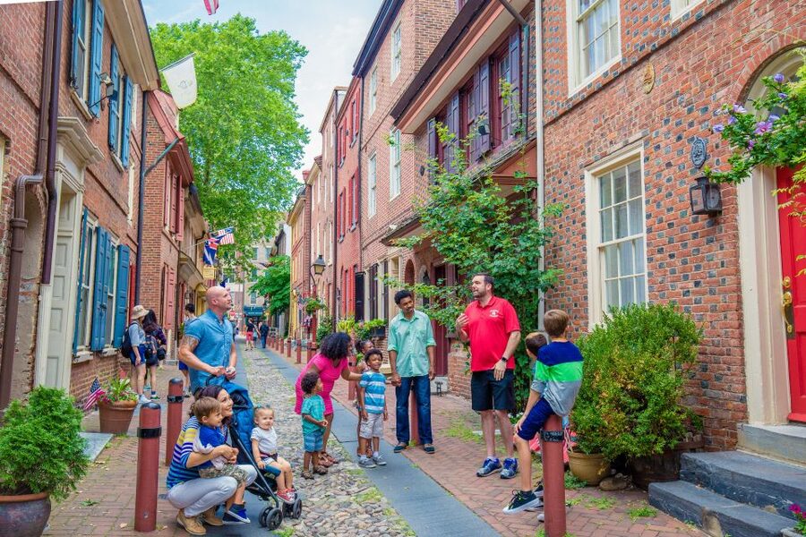 Philadelphia: Revolutionary Walk Through Historic Old City - Following Franklin through Old City