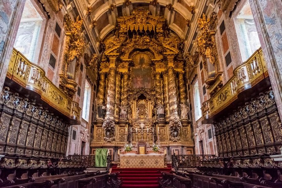 Porto: 3-Hour Guided City Highlights Walking Tour - Down the stairways toward Miragaia and the Douro