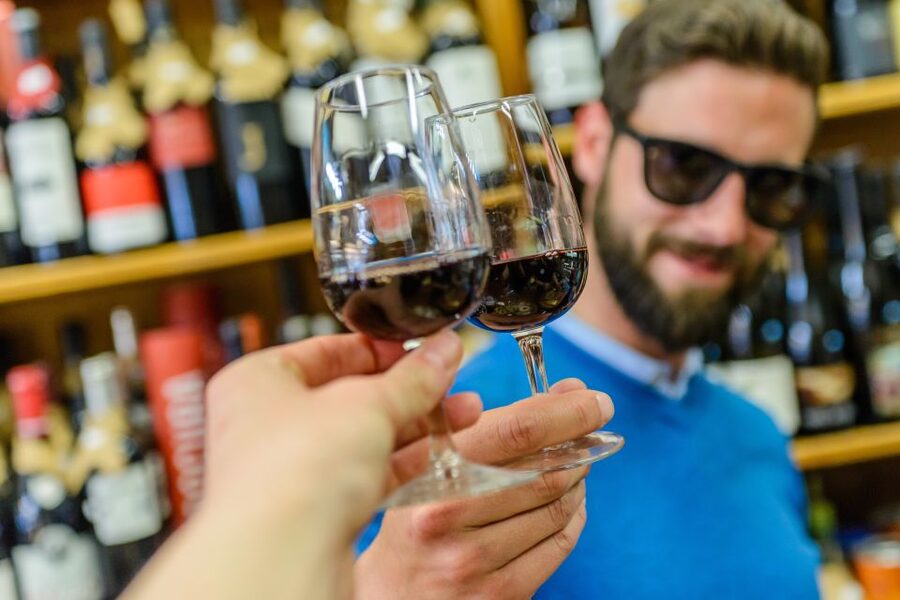 Porto: Delicious Food and Wine Walking Tour - Boards, conserves, and the flavor of local shops