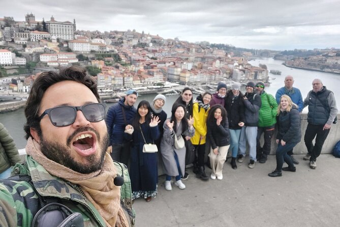 Porto Walking Tour - The Perfect Introduction to the City - Praça Gomes Teixeira and the heart of central Porto