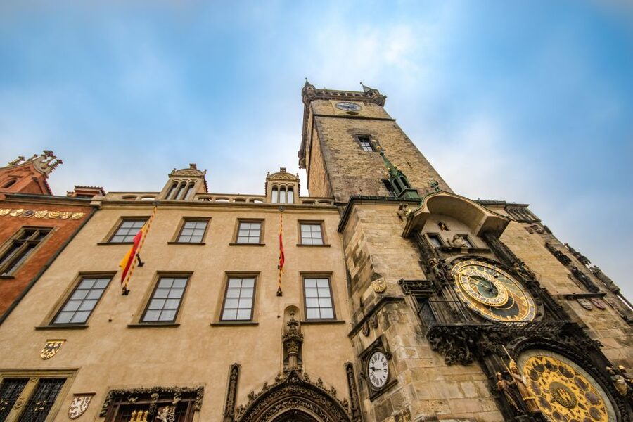Prague: 3-Hour Walking Tour of Old Town & Prague Castle - Who should take this Prague walking tour