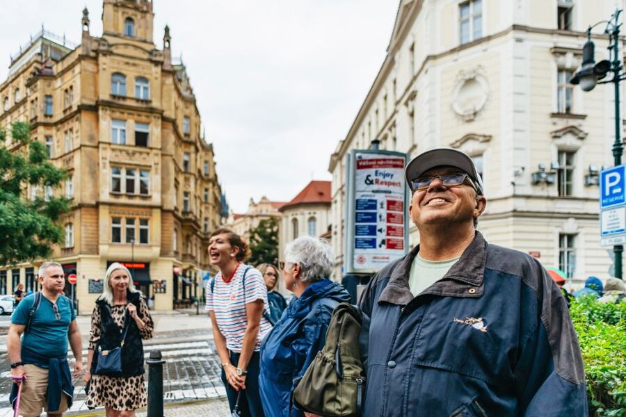 Prague: City Highlights By Bus, Boat, and on Foot - Prague Castle: 70,000 square meters of courtyards and views