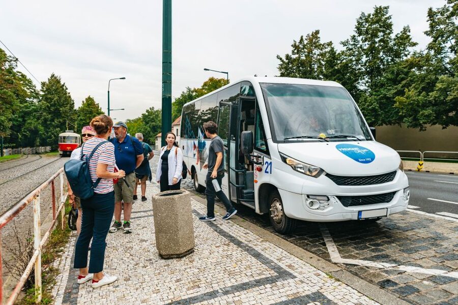 Prague: City Highlights By Bus, Boat, and on Foot - How much walking should you expect?