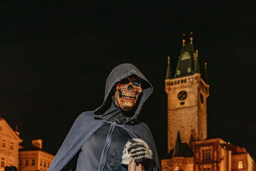 Prague: Ghost Walking Tour Where Legends Come To Life - Old Town Square and the Astronomical Clock