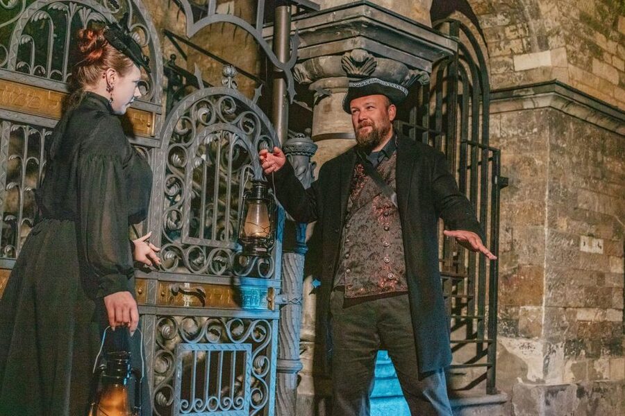 Prague: Ghosts and Legends Nighttime Guided Walking Tour - Why Prague works so well after dark