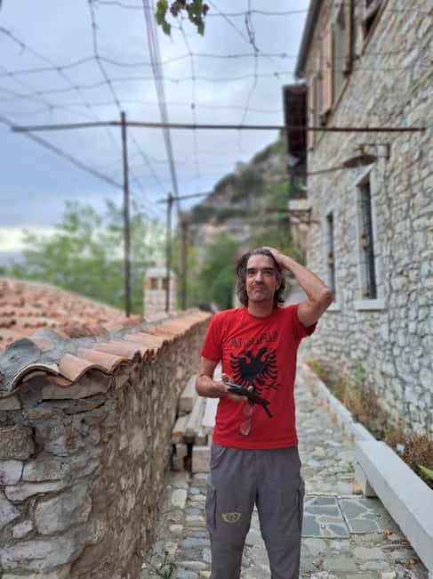 Premium Walking Tour of Berat with Expert Guides - Mangalem and Gorica from the New Bridge