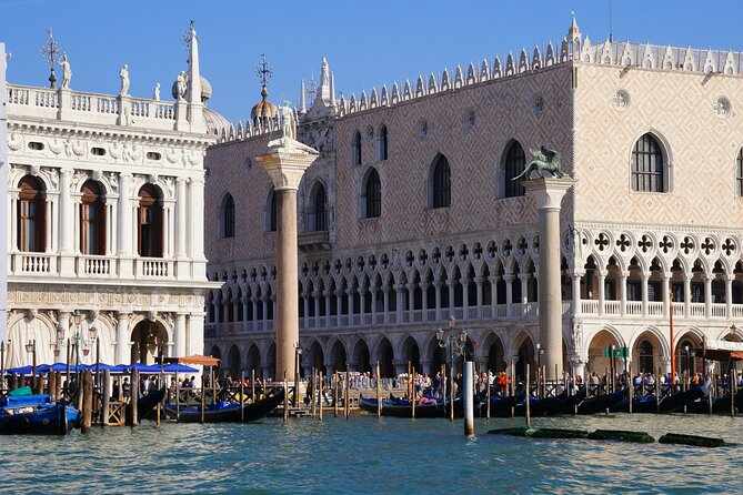 Private 3 hrs Venice Tour: St Mark's, Walking tour & Boat tour - Inside St. Mark’s Basilica