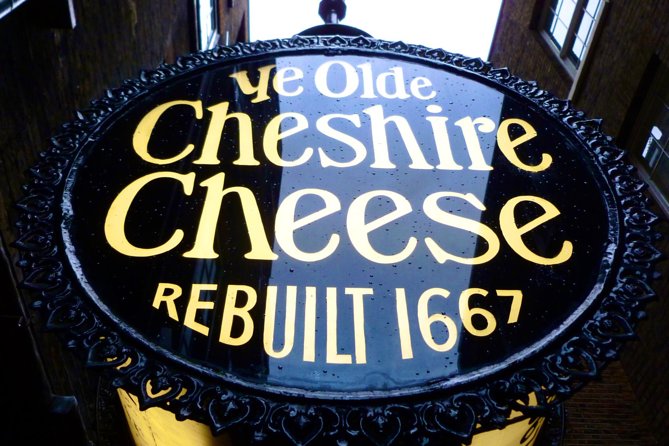 Private Group: Historical Pub Walking Tour of London - Black Friar and the art-nouveau first stop