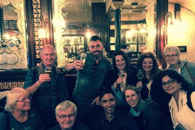 Private Group: Historical Pub Walking Tour of London - What the private format changes