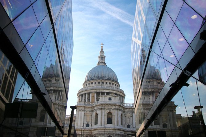 Private Group: Historical Pub Walking Tour of London - St. Paul’s, St. Bride’s, and the stories between pubs