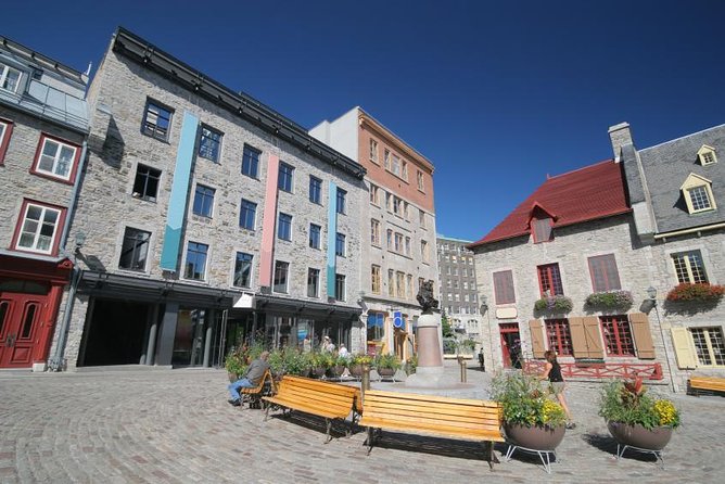 Private Tour: Quebec City Walking Tour - The guides are the heart of the experience