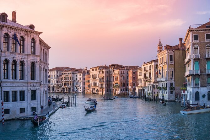 Private Venice 2 hrs Tour: Boat & Walking Tour with food tasting - What the boat is really like