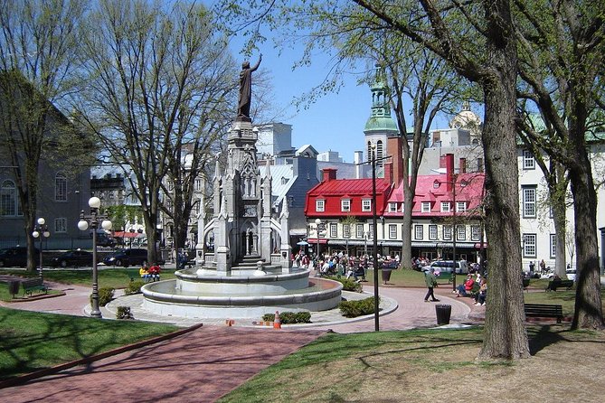 Quebec City Walking Tour - City Hall and the Basilica area