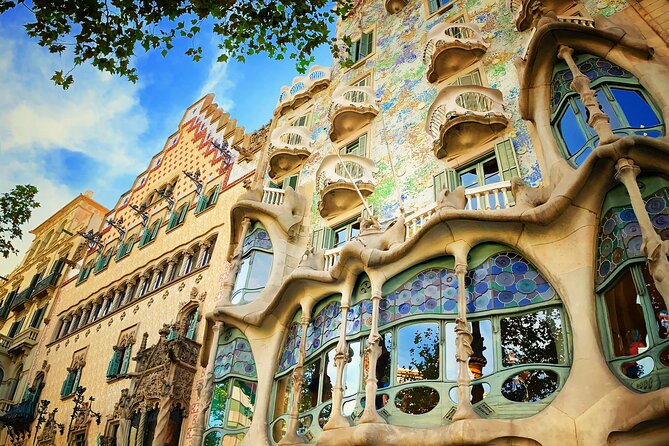 Ramblas, Old Town, Gothic and Gaudi Architecture Walking Tour - From Plaça de Catalunya into Barcelona’s oldest streets