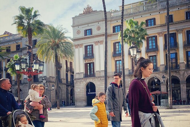 Ramblas, Old Town, Gothic and Gaudi Architecture Walking Tour - Casa Batlló, Gaudí’s fairy-tale exterior