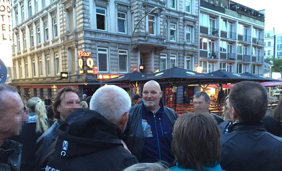 Reeperbahn Walking Tour with St. Pauli Local - Meeting at the Dancing Towers