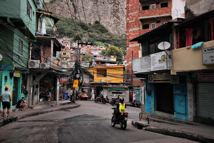 Rio De Janeiro: Half-Day Rocinha Favela Walking Tour - What the $35 price really covers