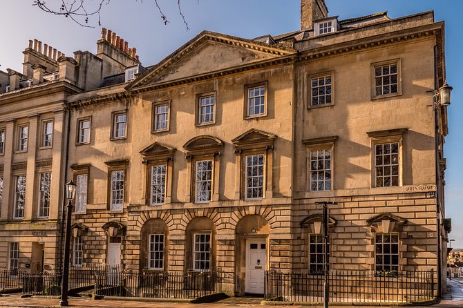 Roman Baths and Bath City Walking Tour - The Royal Crescent and the Circus