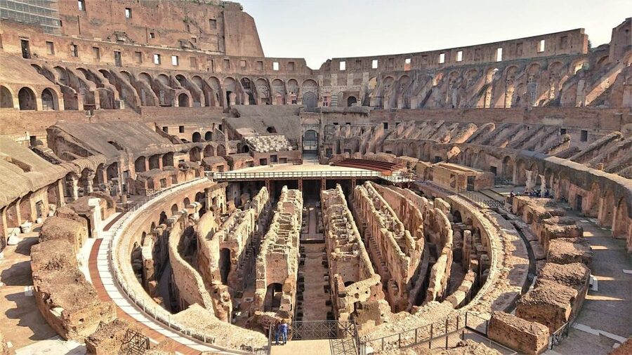 Rome: Colosseum, Palatine Hill, & Roman Forum Walking Tour - Guides who make the ruins easier to understand
