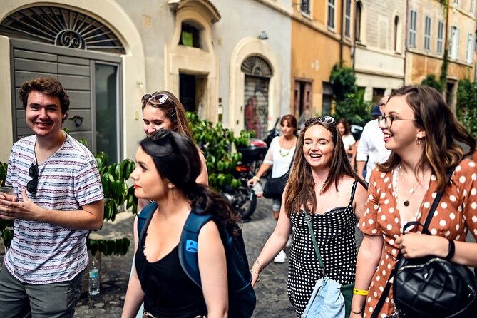 Rome Food Tour in the Historic Centre with 8+ Food Tastings - Starting with fountains and food at Piazza Navona