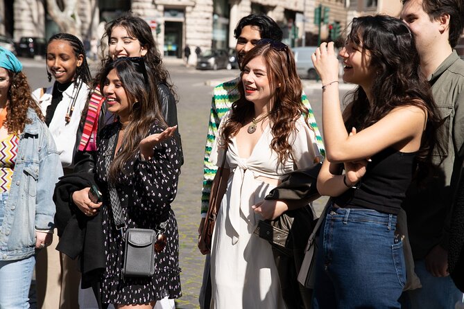 Rome: Guided Small Group Walking Tour of City Highlights - Trevi Fountain, wishes, and crowded streets