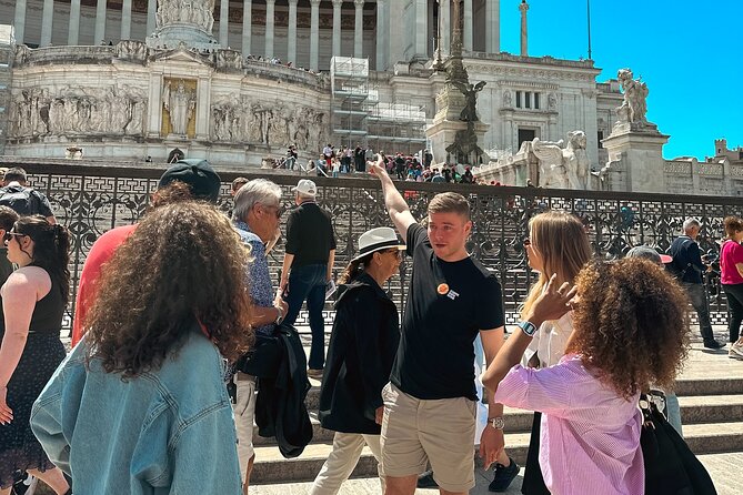 Rome: Guided Small Group Walking Tour of City Highlights - What the guides add to the walk