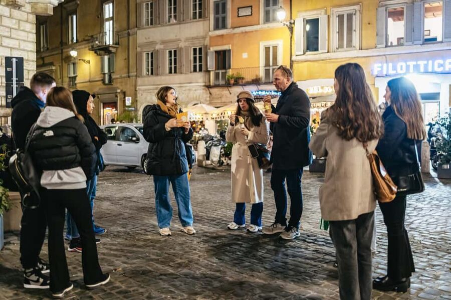 Rome: Small-Group City Highlights Moonlight Walking Tour - The Pantheon is a short walk away