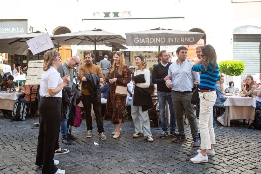 Rome: Trastevere & Campo de Fiori Street Food Walking Tour - Santa Maria in Trastevere and the story behind the food