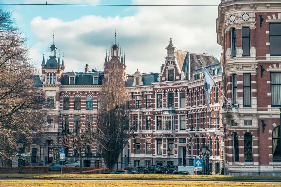 Rotterdam: Highlights, Gems, Architecture & History Walk - Markthal as the Practical Finish