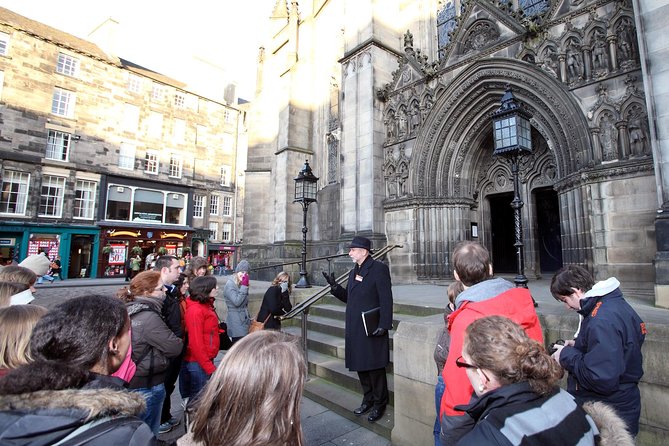 Royal Mile and Edinburgh Castle - Small Group Walking Tour - What makes the guides effective