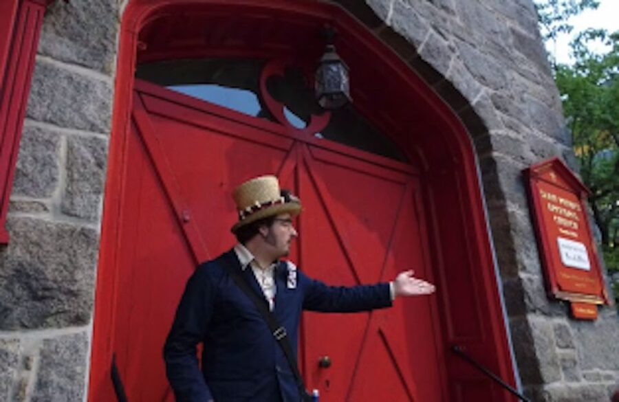 Salem Voodoo, Vampires, and Ghosts Guided Walking Tour - Houdini, murder stories, and Salem’s darker modern links