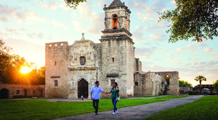San Antonio Premium City Tour with Alamo & River Walk Cruise - Seeing San Antonio from 623 feet