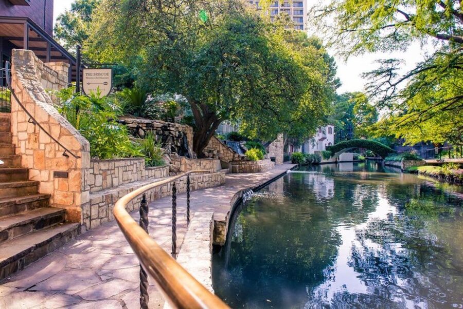 San Antonio Premium City Tour with Alamo & River Walk Cruise - Riding through the city in a small van