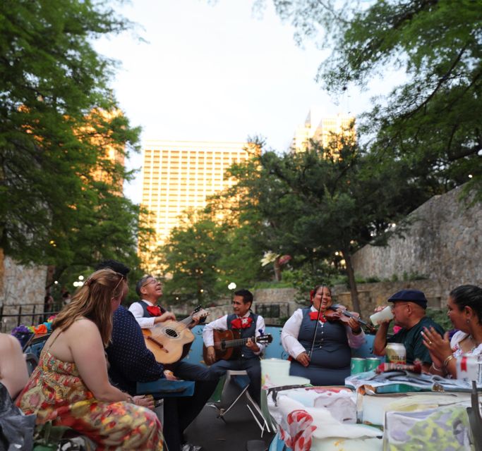 San Antonio: River Walk Cruise Ticket - Three Docks, Three Useful Starting Points