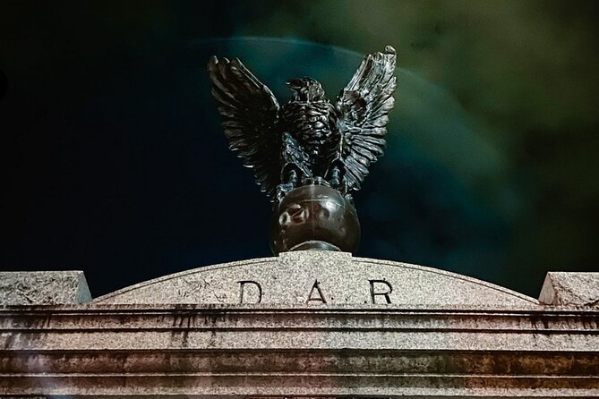 Savannah Haunted Pub Crawl Walking Tour - Colonial Park Cemetery, the tour’s most important question mark