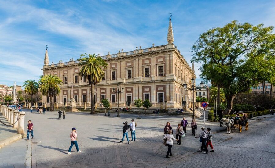 Seville: Small-Group City Highlights Walking Tour - María Luisa Park and the approach to Plaza de España
