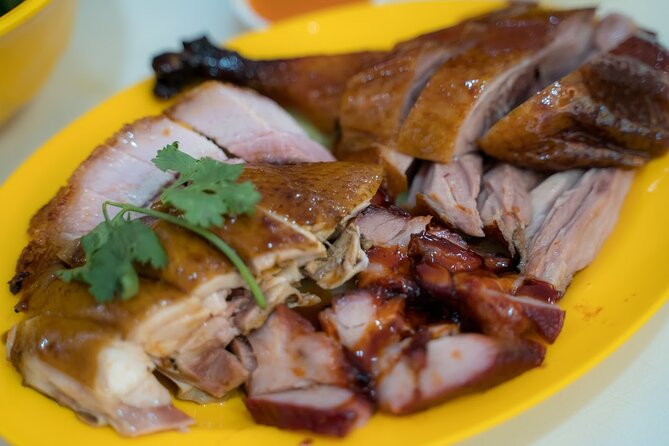 Singapore: Chinatown Hawker Market Food Tour with 7 Food Tastings - Why Chinatown is a smart place to start eating