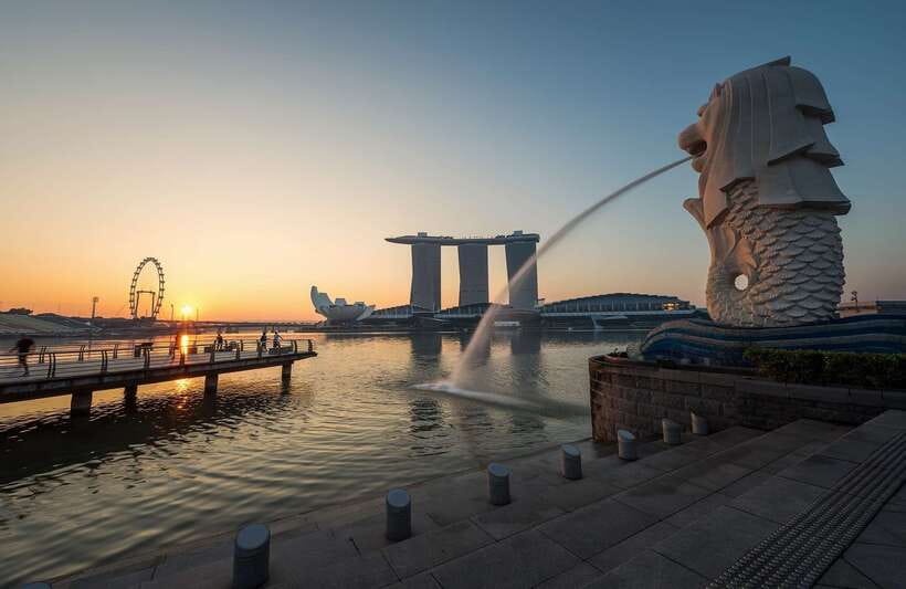 Singapore: Private Walking Tour with a Local - A Singapore day shaped around you