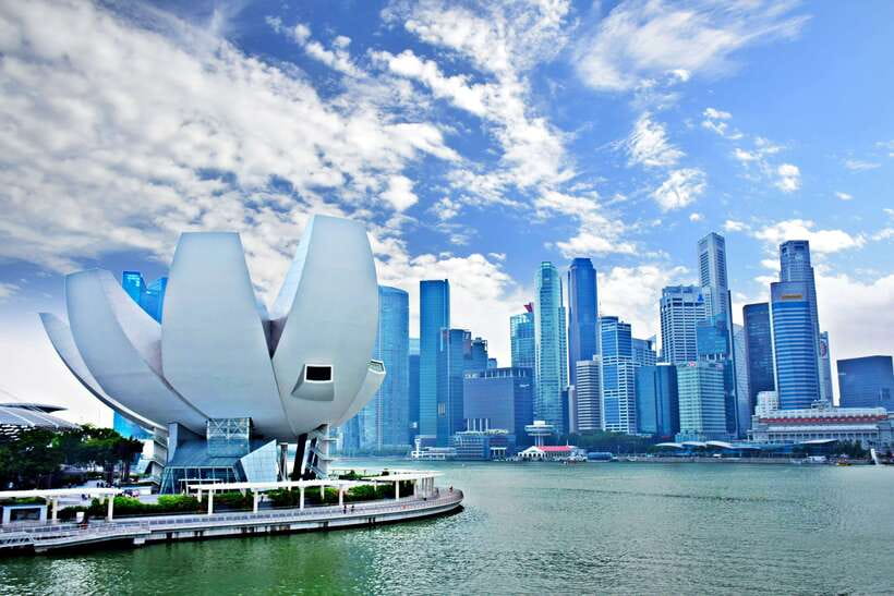Singapore: Private Walking Tour with a Local - Hawker food with a local guide