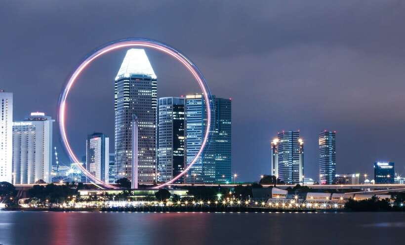 Singapore: Private Walking Tour with a Local - What local guidance adds