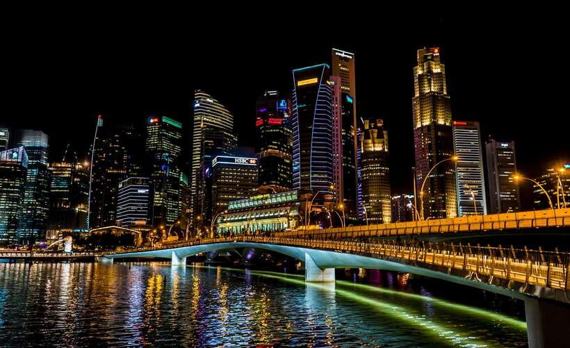 Singapore: Private Walking Tour with a Local - Who should book this walk?