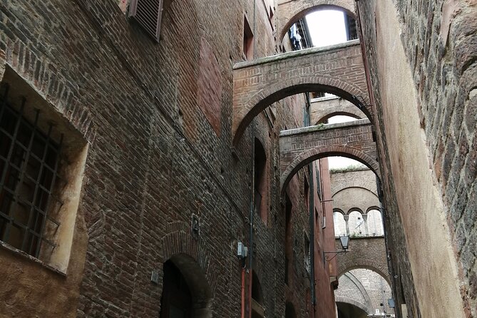 Skip the Line: Siena Duomo and City Walking Tour - Piazza del Campo and the Palio