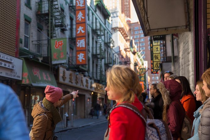 SoHo, Little Italy, and Chinatown Walking Tour in New York - What the guides add to the walk