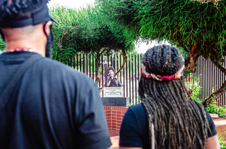 Soweto: Walking Tour with a Local Guide and Lunch - Nomzamo Park and the question of respectful visiting