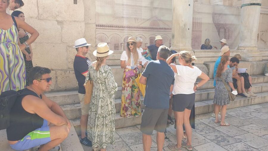 Split: History and Heritage Walking Tour - Romanesque churches, Gothic palaces, and medieval defenses