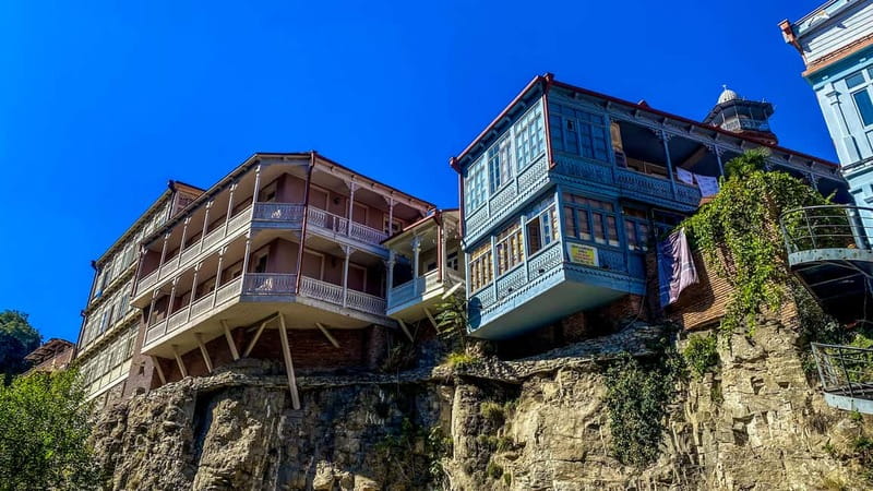 Tbilisi: City Highlights Guided Walking Tour - Pace, walking conditions, and guide quality