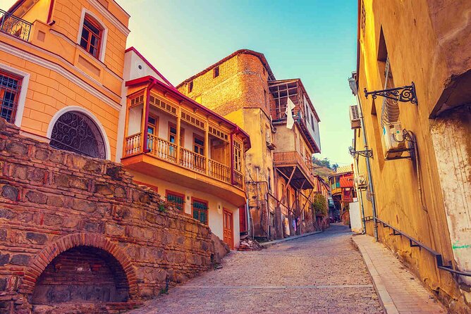 Tbilisi:Evening Walking & Talking Tour with Wine & Boat Ride - Leghvtakhevi Waterfall and the climb to Narikala