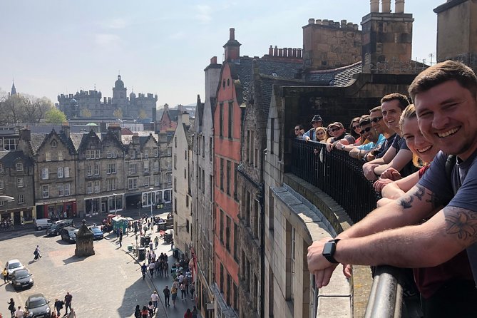 The Mountebank Comedy Walk of Edinburgh - Mercat Cross and the public life of medieval Edinburgh
